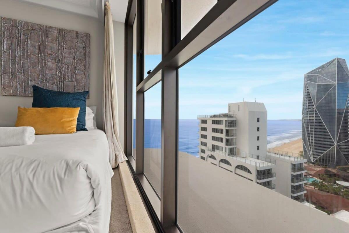 Apartment 2 Bdrm In 'aquarius' Surfers Broadbeach Gold Coast